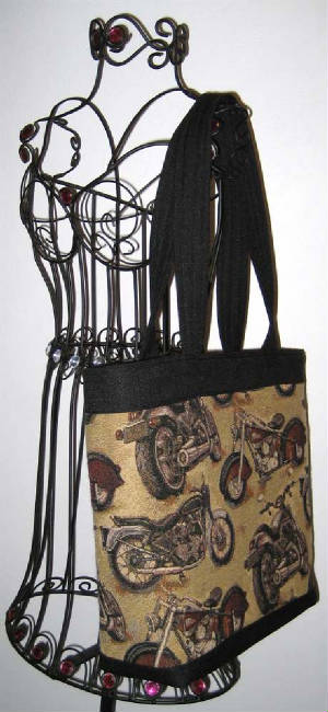 Motorcycles/010Tote879hanging-sized.jpg